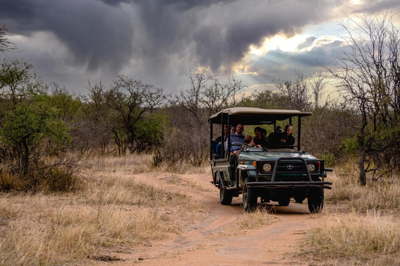 Tshukudu Game Lodge Hoedspruit Bagian luar foto