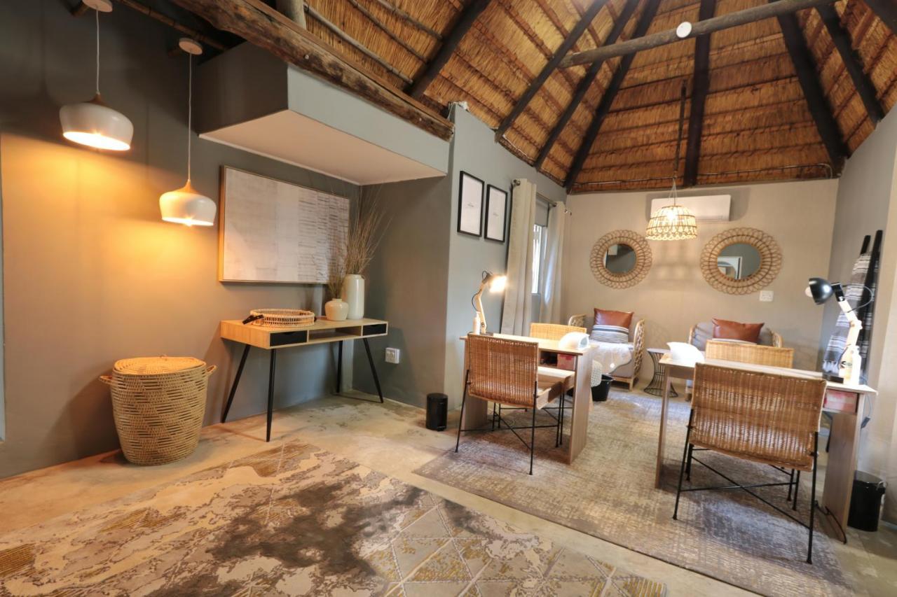Tshukudu Game Lodge Hoedspruit Bagian luar foto