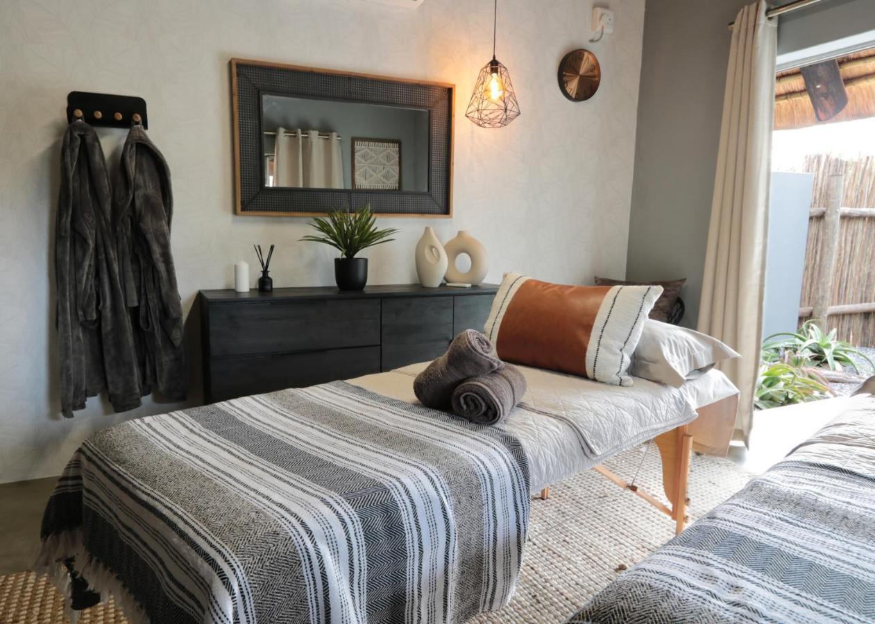 Tshukudu Game Lodge Hoedspruit Bagian luar foto