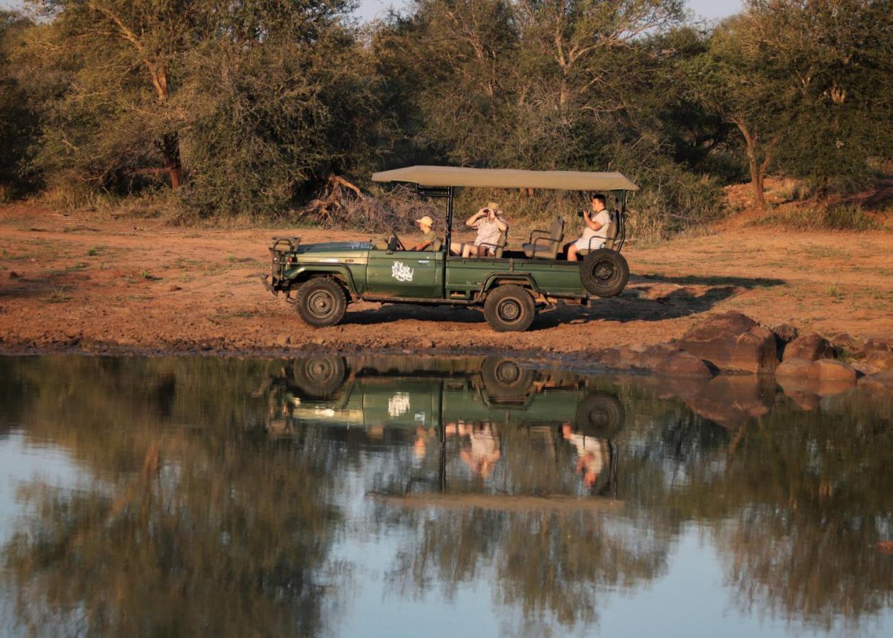 Tshukudu Game Lodge Hoedspruit Bagian luar foto